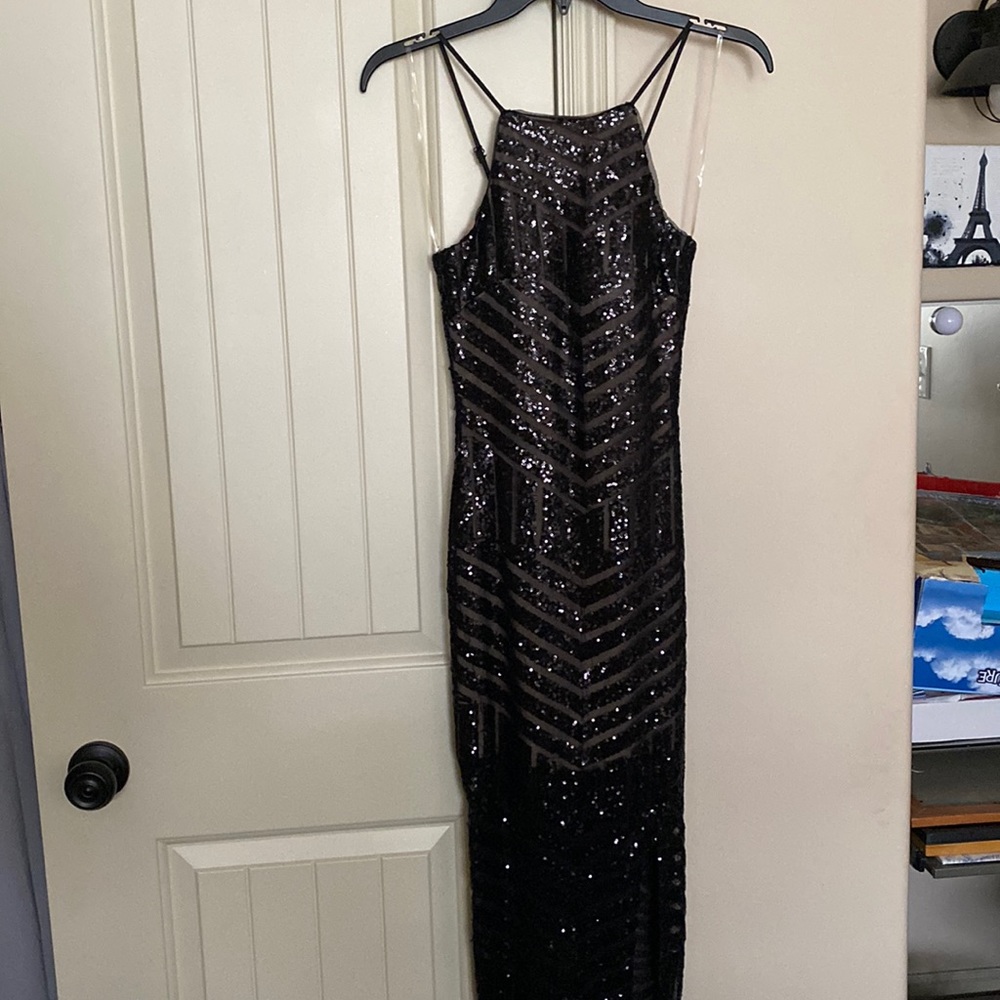 ‼️BOGO‼️ second item 60% off. Evening dress Size 1